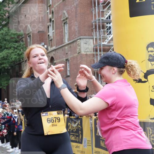 13.09.2026 - Kiel Lauf Yannick Fuchs http://msf.ph/oto/10460420 13.09.2026 09:52:32 Ziel 918, 919, 2157, 2924, 5736, 6432, 6601, 6679, 7742, 7867, 8992, 9892, 10259, 10746, 12282, 180, 896, 1899, 3476, 3832, 4132, 4166, 4666, 4883, 5032, 6471, 6625, 6867, 7347, 7494, 7719, 8729, 8992, 9616, 10371, 10620, 11130, 11300, 11444, 11445, 11580, 11832, 12068, 291, 1092, 1395, 4412, 4671, 6241, 6613, 6845, 7394, 8068, 8851, 9345, 9565, 10280, 10798, 12258, 803, 1100, 4230, 7007, 10048, 11445, 11832, 11834, 12630 meine-sportfotos.de