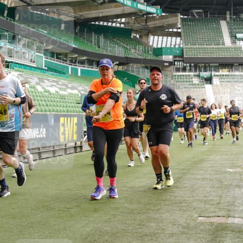 13.09.2026 - 21. swb-Marathon Bremen Michael Burmester http://msf.ph/oto/10460426 13.09.2026 10:34:14 Laufen im Stadion 10018, 10067, 10078, 10147, 10157, 10166, 10177, 10184, 10185, 10211, 10236, 10240, 10254, 10297, 10300, 10355, 10356, 10367, 10368, 10369, 10374, 10379, 10383, 10394, 10408, 10415, 10423, 10428, 10460, 10485, 10494, 10530, 10559, 10578, 10604, 10639, 10668, 10669, 10673, 10677, 10687, 10691, 10699, 10700, 10728, 10745, 10749, 10750, 10772, 10787, 10788, 10794, 10809, 10828, 10857, 10914, 10928, 11126, 11162, 11343, 11803, 11965, 10146, 10222 meine-sportfotos.de