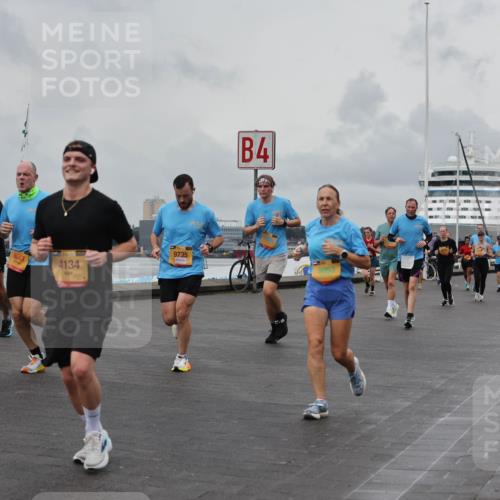 13.09.2026 - Kiel Lauf Andreas Tolksdorf http://msf.ph/oto/10460435 13.09.2026 12:01:16 Kiellinie 16, 8043, 4134, 4, 9735, 9953, 3 meine-sportfotos.de
