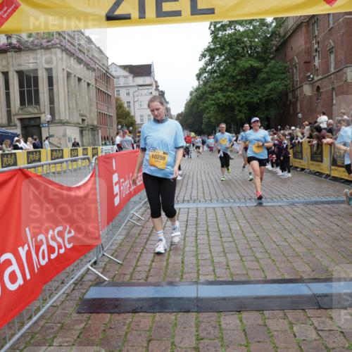 13.09.2026 - Kiel Lauf Yannick Fuchs http://msf.ph/oto/10460519 13.09.2026 09:52:36 Ziel 918, 919, 4412, 5736, 6432, 6601, 6679, 7742, 7867, 9345, 9892, 10259, 12282, 180, 896, 1899, 2157, 2924, 3476, 3832, 4132, 4166, 4666, 4883, 5032, 6471, 6625, 6679, 6867, 7347, 7494, 7719, 8729, 8992, 9616, 10371, 10620, 10746, 11130, 11300, 11444, 11580, 12068, 291, 1092, 1395, 4671, 6241, 6613, 6845, 7394, 8068, 8851, 9565, 10280, 10798, 12258, 896, 1100, 1899, 4132, 8729, 9616, 10048, 11300, 11444, 11445, 11832, 12630 meine-sportfotos.de
