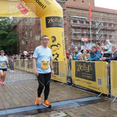 13.09.2026 - Kiel Lauf Yannick Fuchs http://msf.ph/oto/10460523 13.09.2026 09:52:37 Ziel 918, 919, 1092, 4412, 5736, 6432, 6601, 7742, 7867, 9345, 9892, 10259, 12282, 180, 2157, 2924, 3476, 3832, 4132, 4166, 4666, 4883, 5032, 6471, 6625, 6679, 6867, 7347, 7494, 7719, 7742, 8729, 8992, 9616, 10371, 10620, 10746, 11130, 11300, 11444, 11580, 12068, 291, 1395, 3581, 4671, 6241, 6613, 6845, 7394, 8068, 8851, 9565, 10280, 10798, 12258, 896, 1100, 1899, 4132, 8729, 9616, 11300, 11444, 11445, 11832, 12630 meine-sportfotos.de