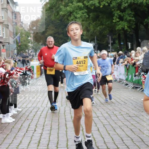 13.09.2026 - Kiel Lauf Yannick Fuchs http://msf.ph/oto/10460574 13.09.2026 09:52:42 Ziel 291, 918, 919, 1092, 1395, 4412, 4671, 6601, 7394, 7867, 8068, 9345, 9565, 10280, 10798, 12258, 12282, 180, 2157, 2924, 3476, 3832, 4166, 4666, 4883, 5032, 5736, 6432, 6471, 6625, 6679, 6867, 7347, 7494, 7719, 7742, 8992, 9892, 10259, 10371, 10620, 10746, 11130, 11580, 12068, 70, 3205, 3581, 6241, 6613, 6845, 7226, 8851, 9707, 12417, 12468, 896, 1899, 4132, 4883, 6471, 6625, 8729, 9616, 11300, 11444, 11580 meine-sportfotos.de