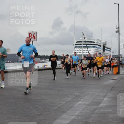 13.09.2026 - Kiel Lauf Andreas Tolksdorf http://msf.ph/oto/10460575 13.09.2026 12:01:20 Kiellinie 4, 33, 11342 meine-sportfotos.de