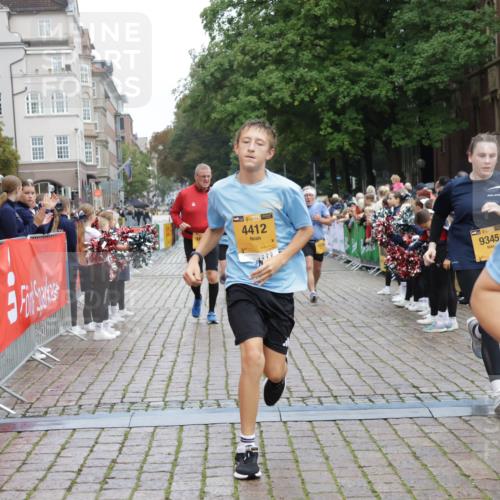 13.09.2026 - Kiel Lauf Yannick Fuchs http://msf.ph/oto/10460596 13.09.2026 09:52:43 Ziel 291, 918, 919, 1092, 1395, 4412, 4671, 6601, 7394, 7867, 8068, 8851, 9345, 9565, 10280, 10798, 12258, 12282, 180, 2157, 2924, 3476, 3832, 4166, 4666, 4883, 5032, 5736, 6432, 6471, 6625, 6679, 6867, 7347, 7494, 7719, 7742, 8992, 9892, 10259, 10371, 10620, 10746, 11130, 11580, 12068, 12282, 70, 175, 3205, 3581, 6241, 6613, 6845, 7226, 9707, 12417, 12468, 896, 1899, 4132, 4166, 4883, 6471, 6625, 8729, 9616, 11300, 11444, 11580, 12068 meine-sportfotos.de