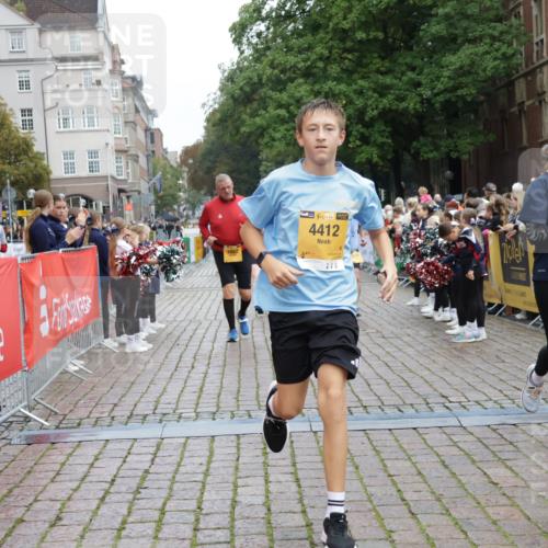 13.09.2026 - Kiel Lauf Yannick Fuchs http://msf.ph/oto/10460606 13.09.2026 09:52:43 Ziel 291, 918, 919, 1092, 1395, 4412, 4671, 6601, 7394, 7867, 8068, 8851, 9345, 9565, 10280, 10798, 12258, 12282, 180, 2157, 2924, 3476, 3832, 4166, 4666, 4883, 5032, 5736, 6432, 6471, 6625, 6679, 6867, 7347, 7494, 7719, 7742, 8992, 9892, 10259, 10371, 10620, 10746, 11130, 11580, 12068, 12282, 70, 175, 3205, 3581, 6241, 6613, 6845, 7226, 9707, 12417, 12468, 896, 1899, 4132, 4166, 4883, 6471, 6625, 8729, 9616, 11300, 11444, 11580, 12068 meine-sportfotos.de