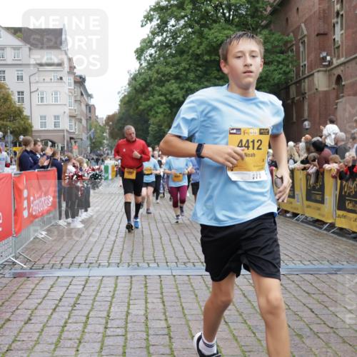 13.09.2026 - Kiel Lauf Yannick Fuchs http://msf.ph/oto/10460609 13.09.2026 09:52:44 Ziel 291, 918, 919, 1092, 1395, 4412, 4671, 6601, 7394, 7867, 8068, 8851, 9345, 9565, 10280, 10798, 12258, 180, 2157, 2924, 3476, 3832, 4166, 4666, 4883, 5032, 5736, 6432, 6471, 6625, 6679, 6867, 7347, 7494, 7719, 7742, 7867, 8992, 9892, 10259, 10371, 10620, 10746, 11130, 12068, 12282, 70, 175, 3205, 3581, 6241, 6613, 6845, 7226, 9707, 12417, 12468, 4132, 4166, 4883, 6471, 6625, 8729, 9616, 10371, 10620, 11300, 11444, 11580, 12068 meine-sportfotos.de