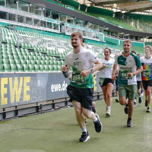 13.09.2026 - 21. swb-Marathon Bremen Michael Burmester http://msf.ph/oto/10460708 13.09.2026 13:12:13 Laufen im Stadion 118, 183, 265, 373, 514, 695, 703, 843, 933, 984, 1113, 1226, 1286, 1334, 1435, 1849, 1851, 1936, 1952, 2005, 2248, 2264, 2281, 2299, 2330, 2336, 2353, 2375, 2377, 2398, 2426, 2443, 2461, 2478, 2505, 2531, 2589, 2659, 2669, 2673, 2684, 2765, 2784, 2792, 2804, 2815, 2822, 2836, 2850, 2860, 2895, 2907, 2963, 2966, 2975, 2976, 3026, 3027, 3079, 3082, 3143, 3155, 3159, 3207, 3293, 3308, 3328, 3349, 3352, 3409, 3434, 3549, 551 meine-sportfotos.de