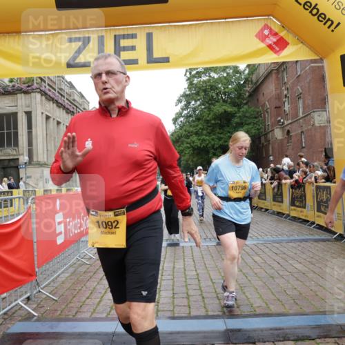 13.09.2026 - Kiel Lauf Yannick Fuchs http://msf.ph/oto/10460718 13.09.2026 09:52:48 Ziel 291, 1092, 1395, 4412, 4671, 6241, 6613, 6845, 7394, 8068, 8851, 9345, 9565, 10280, 10798, 12258, 180, 918, 919, 2157, 2924, 3476, 3832, 4666, 5032, 5736, 6432, 6601, 6679, 6867, 7347, 7494, 7719, 7742, 7867, 8992, 9892, 10259, 10746, 11130, 12282, 70, 175, 2399, 3205, 3581, 7226, 7495, 9707, 12417, 12468, 3476, 3832, 4166, 4666, 4883, 6471, 6625, 6867, 7347, 7494, 10371, 10620, 11580, 12068 meine-sportfotos.de