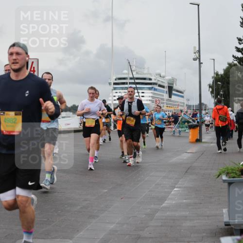 13.09.2026 - Kiel Lauf Andreas Tolksdorf http://msf.ph/oto/10460737 13.09.2026 12:01:28 Kiellinie 4982, 12537, 3 meine-sportfotos.de