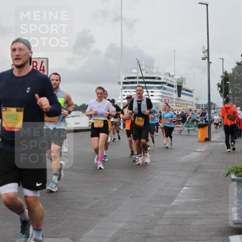 13.09.2026 - Kiel Lauf Andreas Tolksdorf http://msf.ph/oto/10460741 13.09.2026 12:01:28 Kiellinie 84, 4982, 1273, 12537 meine-sportfotos.de