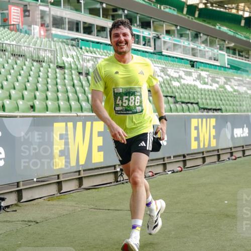 13.09.2026 - 21. swb-Marathon Bremen Michael Burmester http://msf.ph/oto/10460747 13.09.2026 12:55:00 Laufen im Stadion 161, 189, 201, 205, 313, 385, 388, 461, 472, 481, 495, 560, 655, 666, 675, 696, 816, 827, 913, 1053, 1058, 1076, 1197, 1207, 1390, 1419, 1468, 1537, 1551, 1599, 1631, 1645, 1658, 2055, 2125, 2234, 2251, 2319, 2383, 2390, 2474, 2499, 2604, 2623, 2701, 2733, 2801, 2824, 2870, 2882, 2913, 2922, 2962, 2971, 3012, 3054, 3057, 3134, 3175, 3192, 3206, 3241, 3246, 3346, 3356, 3357, 3413, 3706, 3716, 3836, 4137, 4413, 4733, 5277, 5430, 5530, 6106, 2498, 3085 meine-sportfotos.de