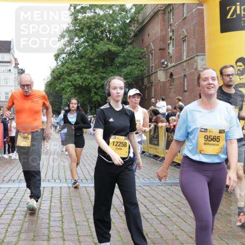 13.09.2026 - Kiel Lauf Yannick Fuchs http://msf.ph/oto/10460750 13.09.2026 09:52:51 Ziel 291, 1092, 1395, 4671, 6241, 6613, 6845, 7394, 8068, 8851, 9565, 10280, 10798, 12258, 180, 918, 919, 2157, 2924, 4412, 4666, 5032, 5736, 6432, 6601, 6679, 6867, 7719, 7742, 7867, 8992, 9345, 9892, 10259, 10746, 11130, 12282, 70, 175, 2399, 3205, 3581, 7140, 7226, 7495, 9707, 10275, 12417, 12468, 3476, 3832, 4166, 4666, 4883, 6471, 6625, 6867, 7347, 7494, 10371, 10620, 11130, 12068 meine-sportfotos.de