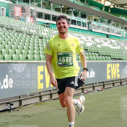 13.09.2026 - 21. swb-Marathon Bremen Michael Burmester http://msf.ph/oto/10460767 13.09.2026 12:55:00 Laufen im Stadion 161, 189, 201, 205, 313, 385, 388, 461, 472, 481, 495, 560, 655, 666, 675, 696, 816, 827, 913, 1053, 1058, 1076, 1197, 1207, 1390, 1419, 1468, 1537, 1551, 1599, 1631, 1645, 1658, 2055, 2125, 2234, 2251, 2319, 2383, 2390, 2474, 2499, 2604, 2623, 2701, 2733, 2801, 2824, 2870, 2882, 2913, 2922, 2962, 2971, 3012, 3054, 3057, 3134, 3175, 3192, 3206, 3241, 3246, 3346, 3356, 3357, 3413, 3706, 3716, 3836, 4137, 4413, 4733, 5277, 5430, 5530, 6106, 2498, 3085 meine-sportfotos.de