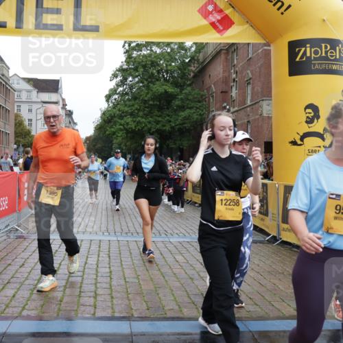 13.09.2026 - Kiel Lauf Yannick Fuchs http://msf.ph/oto/10460769 13.09.2026 09:52:52 Ziel 291, 1092, 1395, 3581, 4671, 6241, 6613, 6845, 7394, 8068, 8851, 9565, 10280, 10798, 12258, 180, 918, 919, 1092, 2157, 2924, 4412, 5032, 5736, 6432, 6601, 6679, 7719, 7742, 7867, 8992, 9345, 9892, 10259, 10746, 11130, 12282, 70, 175, 2399, 3205, 7140, 7226, 7495, 9707, 10275, 12417, 12468, 180, 3476, 3832, 4166, 4666, 6471, 6867, 7347, 7494, 7719, 10371, 10620, 11130, 12068 meine-sportfotos.de