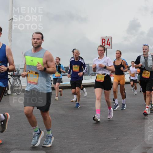 13.09.2026 - Kiel Lauf Andreas Tolksdorf http://msf.ph/oto/10460781 13.09.2026 12:01:29 Kiellinie 4, 11, 39, 125, 9346, 12733, 12537, 3 meine-sportfotos.de