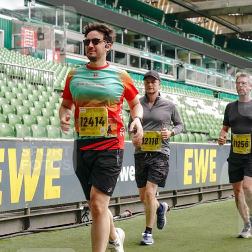 13.09.2026 - 21. swb-Marathon Bremen Michael Burmester http://msf.ph/oto/10460798 13.09.2026 10:34:20 Laufen im Stadion 10018, 10067, 10078, 10093, 10147, 10157, 10166, 10177, 10184, 10185, 10211, 10236, 10240, 10254, 10297, 10300, 10355, 10356, 10367, 10368, 10369, 10374, 10383, 10394, 10408, 10415, 10423, 10428, 10460, 10485, 10494, 10530, 10559, 10578, 10604, 10639, 10668, 10669, 10673, 10677, 10687, 10691, 10699, 10700, 10728, 10745, 10749, 10750, 10772, 10787, 10788, 10794, 10809, 10828, 10857, 10914, 10928, 11126, 11162, 11343, 11803, 11965, 10146, 10222 meine-sportfotos.de