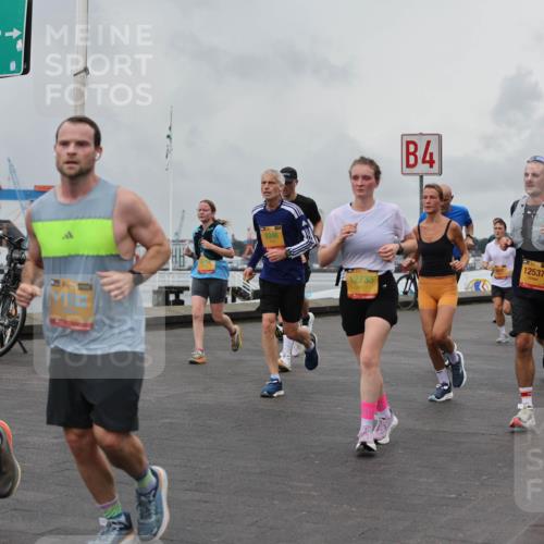 13.09.2026 - Kiel Lauf Andreas Tolksdorf http://msf.ph/oto/10460806 13.09.2026 12:01:30 Kiellinie 9346, 4, 12537 meine-sportfotos.de