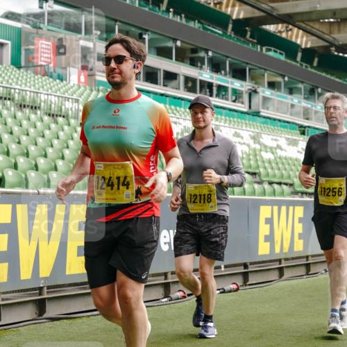 13.09.2026 - 21. swb-Marathon Bremen Michael Burmester http://msf.ph/oto/10460822 13.09.2026 10:34:20 Laufen im Stadion 10018, 10067, 10078, 10093, 10147, 10157, 10166, 10177, 10184, 10185, 10211, 10236, 10240, 10254, 10297, 10300, 10355, 10356, 10367, 10368, 10369, 10374, 10383, 10394, 10408, 10415, 10423, 10428, 10460, 10485, 10494, 10530, 10559, 10578, 10604, 10639, 10668, 10669, 10673, 10677, 10687, 10691, 10699, 10700, 10728, 10745, 10749, 10750, 10772, 10787, 10788, 10794, 10809, 10828, 10857, 10914, 10928, 11126, 11162, 11343, 11803, 11965, 10146, 10222 meine-sportfotos.de