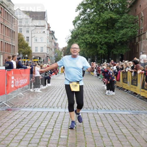 13.09.2026 - Kiel Lauf Yannick Fuchs http://msf.ph/oto/10460960 13.09.2026 09:53:10 Ziel 70, 175, 2399, 3205, 7140, 7226, 7495, 9707, 10275, 11312, 12417, 12468, 70, 291, 918, 919, 1092, 1395, 3581, 4412, 4671, 6241, 6601, 6613, 6845, 7394, 8068, 8851, 9345, 9565, 10280, 10798, 12258, 802, 1417, 1499, 1718, 2058, 2886, 4920, 5779, 5789, 6180, 7143, 7541, 7552, 8260, 8353, 9568, 10495, 11059, 11073, 12284, 12493, 918, 919, 5736, 6432, 6601, 7867, 9892, 10259, 12282 meine-sportfotos.de
