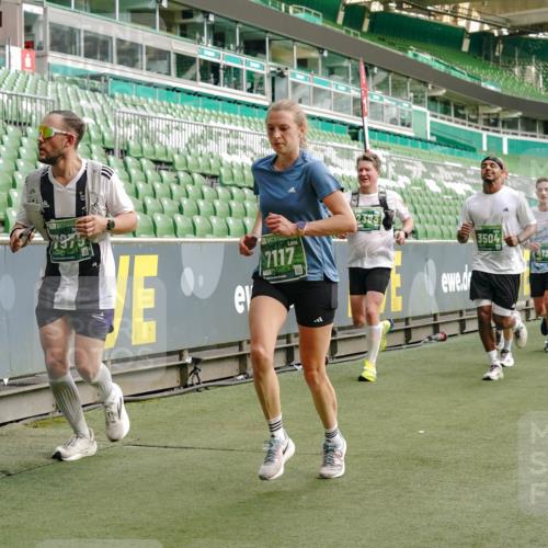 13.09.2026 - 21. swb-Marathon Bremen Michael Burmester http://msf.ph/oto/10460976 13.09.2026 12:55:05 Laufen im Stadion 161, 189, 201, 205, 385, 388, 411, 461, 472, 481, 495, 655, 666, 675, 816, 827, 854, 913, 1053, 1058, 1076, 1197, 1390, 1419, 1468, 1537, 1551, 1599, 1631, 1645, 1658, 2055, 2122, 2125, 2234, 2251, 2319, 2383, 2390, 2474, 2499, 2604, 2623, 2701, 2733, 2801, 2824, 2870, 2882, 2913, 2922, 2962, 2971, 3012, 3054, 3057, 3134, 3175, 3192, 3206, 3241, 3246, 3346, 3356, 3357, 3413, 3706, 3716, 3836, 4135, 4137, 4413, 4733, 5277, 5430, 5530, 6106, 2498, 3085 meine-sportfotos.de