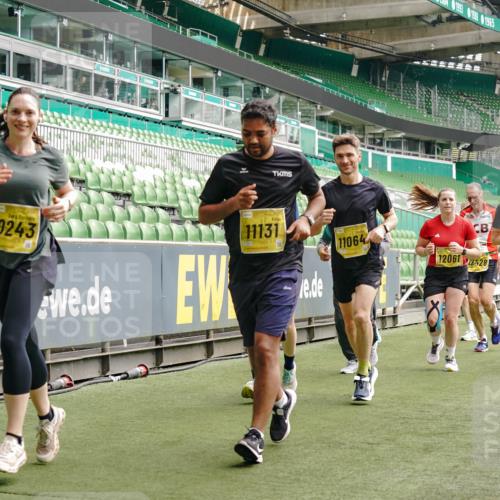 13.09.2026 - 21. swb-Marathon Bremen Michael Burmester http://msf.ph/oto/10461006 13.09.2026 10:34:22 Laufen im Stadion 10018, 10078, 10093, 10147, 10157, 10166, 10177, 10184, 10185, 10211, 10236, 10240, 10254, 10297, 10300, 10355, 10356, 10367, 10368, 10369, 10374, 10383, 10394, 10408, 10415, 10423, 10428, 10460, 10485, 10494, 10528, 10530, 10559, 10578, 10604, 10639, 10668, 10669, 10673, 10677, 10687, 10691, 10699, 10700, 10728, 10745, 10749, 10750, 10772, 10787, 10788, 10794, 10809, 10828, 10857, 10914, 10928, 11126, 11162, 11343, 11803, 11965, 10146, 10222 meine-sportfotos.de
