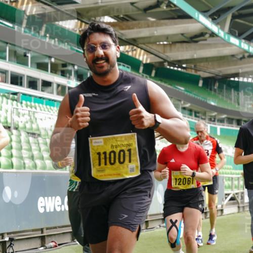 13.09.2026 - 21. swb-Marathon Bremen Michael Burmester http://msf.ph/oto/10461119 13.09.2026 10:34:24 Laufen im Stadion 10018, 10078, 10093, 10147, 10157, 10166, 10177, 10184, 10185, 10211, 10236, 10240, 10254, 10297, 10355, 10356, 10367, 10368, 10369, 10374, 10383, 10394, 10408, 10415, 10423, 10428, 10460, 10485, 10494, 10528, 10530, 10559, 10578, 10604, 10639, 10668, 10669, 10673, 10677, 10687, 10691, 10699, 10700, 10728, 10745, 10749, 10750, 10772, 10787, 10788, 10794, 10809, 10828, 10857, 10914, 10928, 11126, 11162, 11343, 11803, 11965, 10146, 10222 meine-sportfotos.de