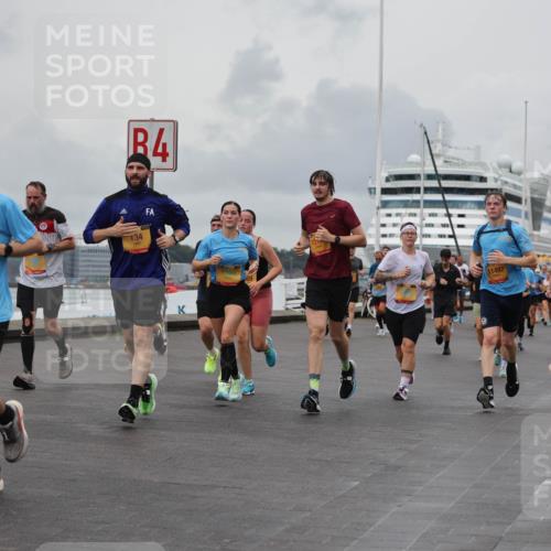 13.09.2026 - Kiel Lauf Andreas Tolksdorf http://msf.ph/oto/10461149 13.09.2026 12:01:43 Kiellinie 1, 39, 4, 134, 11497 meine-sportfotos.de