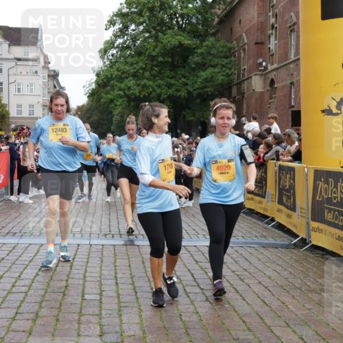 13.09.2026 - Kiel Lauf Yannick Fuchs http://msf.ph/oto/10461159 13.09.2026 09:53:25 Ziel 802, 1417, 1499, 1718, 2058, 2886, 4920, 5779, 5789, 6180, 7143, 7541, 7552, 8260, 8353, 9568, 10495, 11059, 11073, 12284, 12493, 70, 175, 2399, 3205, 3581, 6241, 6613, 6845, 7140, 7226, 7495, 9707, 10275, 11312, 12417, 12468, 92, 761, 852, 2657, 2691, 2748, 2948, 2978, 4144, 4626, 5988, 6254, 7185, 7429, 8502, 10929, 12390, 291, 1395, 4671, 6241, 6613, 6845, 7394, 8068, 8851, 9565, 10280, 10798, 12258 meine-sportfotos.de