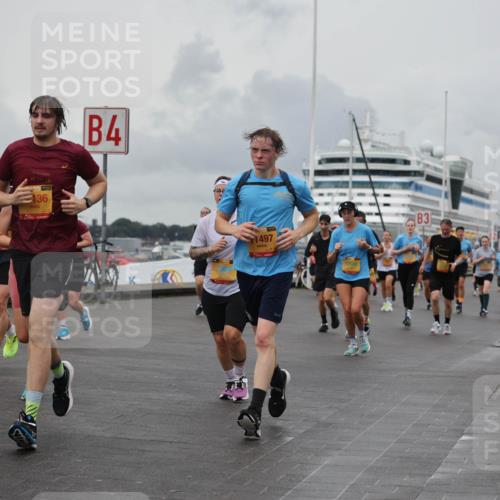 13.09.2026 - Kiel Lauf Andreas Tolksdorf http://msf.ph/oto/10461207 13.09.2026 12:01:45 Kiellinie 9356, 42, 195, 38, 136, 4, 1497, 12046, 3 meine-sportfotos.de