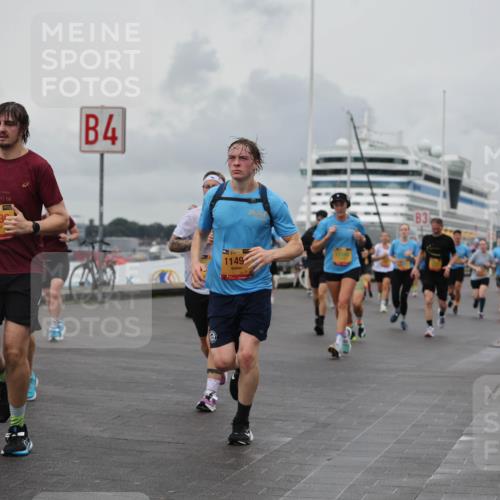 13.09.2026 - Kiel Lauf Andreas Tolksdorf http://msf.ph/oto/10461211 13.09.2026 12:01:45 Kiellinie 42, 195, 38, 1213, 4, 38, 1149, 83 meine-sportfotos.de