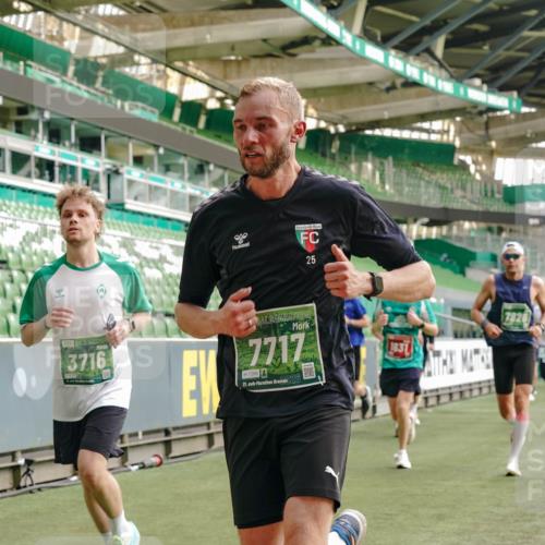 13.09.2026 - 21. swb-Marathon Bremen Michael Burmester http://msf.ph/oto/10461254 13.09.2026 12:55:09 Laufen im Stadion 161, 189, 201, 205, 385, 388, 411, 461, 472, 481, 495, 655, 666, 675, 816, 827, 854, 913, 1053, 1058, 1076, 1197, 1390, 1419, 1468, 1537, 1551, 1599, 1631, 1645, 1658, 2055, 2122, 2125, 2234, 2251, 2260, 2319, 2383, 2390, 2474, 2499, 2604, 2623, 2701, 2733, 2801, 2824, 2870, 2882, 2913, 2922, 2962, 2971, 3012, 3054, 3057, 3134, 3175, 3192, 3206, 3241, 3246, 3346, 3356, 3357, 3413, 3706, 3716, 3836, 4135, 4137, 4413, 4733, 5277, 5430, 5530, 6106, 2498, 3085 meine-sportfotos.de