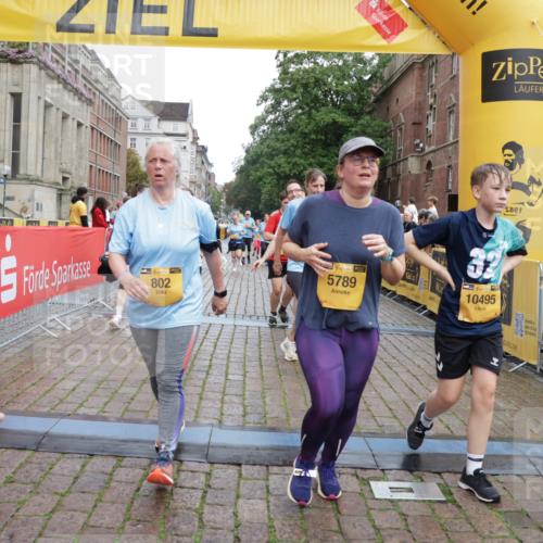 13.09.2026 - Kiel Lauf Yannick Fuchs http://msf.ph/oto/10461363 13.09.2026 09:53:35 Ziel 92, 761, 802, 852, 1417, 1499, 2886, 2948, 2978, 4626, 5789, 5988, 6180, 6254, 7185, 7429, 7541, 8353, 8502, 10495, 10929, 11059, 11073, 12284, 70, 175, 1718, 2058, 2399, 3205, 4920, 5779, 6180, 7140, 7143, 7226, 7495, 7541, 7552, 8260, 9568, 9707, 10275, 11059, 11312, 12417, 12468, 12493, 200, 2657, 2691, 2748, 2953, 4144, 4539, 4762, 4803, 5695, 7194, 8041, 8044, 8473, 9057, 9446, 9516, 10535, 11872, 12390, 70, 175, 3205, 3581, 7226, 9707, 12417, 12468 meine-sportfotos.de