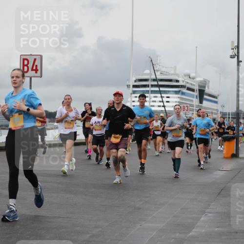 13.09.2026 - Kiel Lauf Andreas Tolksdorf http://msf.ph/oto/10461377 13.09.2026 12:01:52 Kiellinie 202, 54, 4, 257, 8897, 3 meine-sportfotos.de