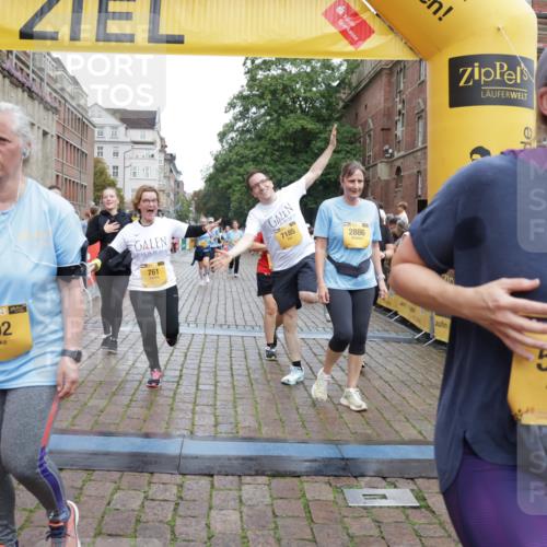 13.09.2026 - Kiel Lauf Yannick Fuchs http://msf.ph/oto/10461385 13.09.2026 09:53:36 Ziel 92, 761, 802, 852, 1417, 1499, 2886, 2948, 2978, 4626, 5789, 5988, 6254, 7185, 7429, 8353, 8502, 10495, 10929, 11073, 12284, 175, 1417, 1718, 2058, 2399, 3205, 4920, 5779, 6180, 7140, 7143, 7226, 7495, 7541, 7552, 8260, 9568, 9707, 10275, 11059, 11312, 12284, 12417, 12468, 12493, 200, 2657, 2691, 2748, 2953, 4144, 4539, 4762, 4803, 5695, 7194, 8041, 8044, 8473, 9057, 9446, 9516, 10535, 11872, 12390, 70, 175, 3205, 3581, 7226, 9707, 12417, 12468 meine-sportfotos.de