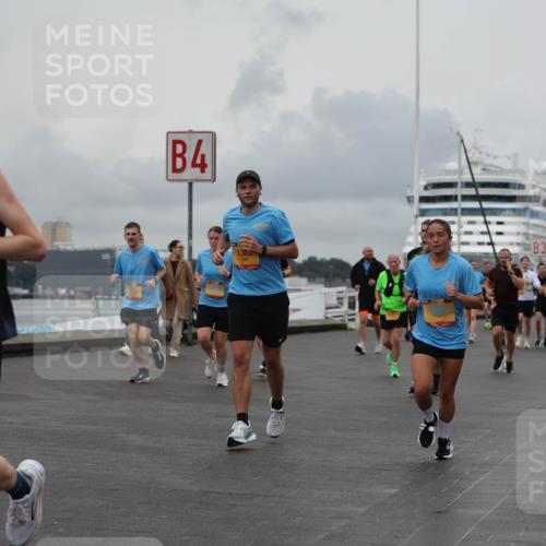 13.09.2026 - Kiel Lauf Andreas Tolksdorf http://msf.ph/oto/10461453 13.09.2026 12:02:07 Kiellinie 10063, 4, 1362, 3 meine-sportfotos.de