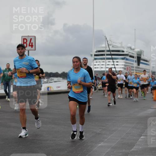 13.09.2026 - Kiel Lauf Andreas Tolksdorf http://msf.ph/oto/10461473 13.09.2026 12:02:07 Kiellinie 130, 4, 3 meine-sportfotos.de