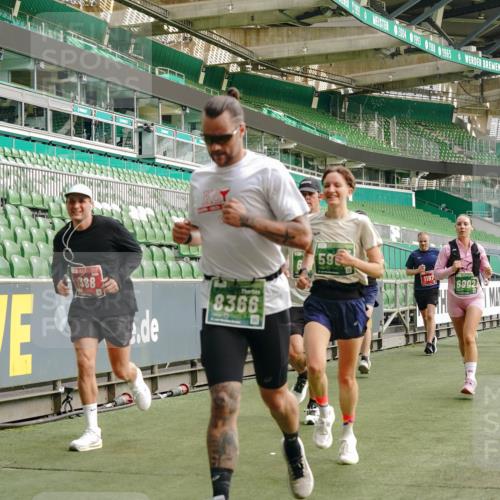 13.09.2026 - 21. swb-Marathon Bremen Michael Burmester http://msf.ph/oto/10461497 13.09.2026 12:55:14 Laufen im Stadion 161, 189, 201, 205, 385, 388, 411, 461, 465, 472, 481, 495, 655, 666, 816, 827, 854, 913, 1053, 1058, 1076, 1197, 1390, 1419, 1468, 1537, 1551, 1599, 1631, 1645, 1658, 1750, 2055, 2122, 2125, 2234, 2251, 2260, 2319, 2383, 2390, 2474, 2499, 2604, 2623, 2701, 2733, 2801, 2824, 2870, 2882, 2913, 2922, 2962, 2971, 3012, 3054, 3057, 3134, 3175, 3192, 3206, 3241, 3246, 3346, 3356, 3357, 3413, 3508, 3706, 3716, 3836, 4135, 4137, 4413, 4479, 4733, 5277, 5430, 5530, 6106, 2498, 3085 meine-sportfotos.de