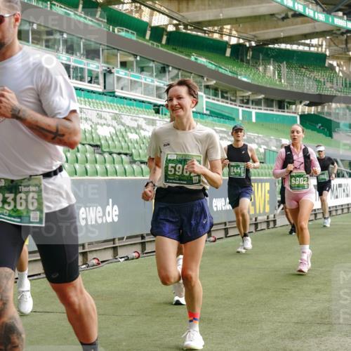 13.09.2026 - 21. swb-Marathon Bremen Michael Burmester http://msf.ph/oto/10461507 13.09.2026 12:55:14 Laufen im Stadion 161, 189, 201, 205, 385, 388, 411, 461, 465, 472, 481, 495, 655, 666, 816, 827, 854, 913, 1053, 1058, 1076, 1197, 1390, 1419, 1468, 1537, 1551, 1599, 1631, 1645, 1658, 1750, 2055, 2122, 2125, 2234, 2251, 2260, 2319, 2383, 2390, 2474, 2499, 2604, 2623, 2701, 2733, 2801, 2824, 2870, 2882, 2913, 2922, 2962, 2971, 3012, 3054, 3057, 3134, 3175, 3192, 3206, 3241, 3246, 3346, 3356, 3357, 3413, 3508, 3706, 3716, 3836, 4135, 4137, 4413, 4479, 4733, 5277, 5430, 5530, 6106, 2498, 3085 meine-sportfotos.de
