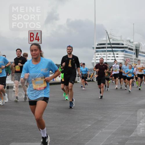 13.09.2026 - Kiel Lauf Andreas Tolksdorf http://msf.ph/oto/10461522 13.09.2026 12:02:08 Kiellinie 33, 1362, 4, 4, 3 meine-sportfotos.de