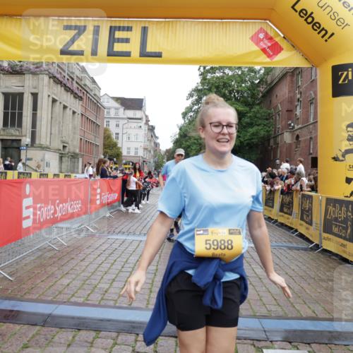 13.09.2026 - Kiel Lauf Yannick Fuchs http://msf.ph/oto/10461525 13.09.2026 09:53:41 Ziel 92, 761, 852, 2657, 2691, 2748, 2948, 2978, 4144, 4626, 5988, 6254, 7185, 7429, 8502, 10929, 12390, 761, 802, 1417, 1499, 1718, 2058, 2399, 2886, 2978, 4920, 5779, 5789, 6180, 7140, 7143, 7185, 7495, 7541, 7552, 8260, 8353, 9568, 10275, 10495, 11059, 11073, 11312, 12284, 12493, 200, 2953, 4539, 4762, 4803, 4988, 5670, 5695, 7194, 8041, 8044, 8473, 9057, 9446, 9516, 10535, 11100, 11872, 70, 175, 2399, 3205, 7140, 7226, 7495, 9707, 12417, 12468 meine-sportfotos.de
