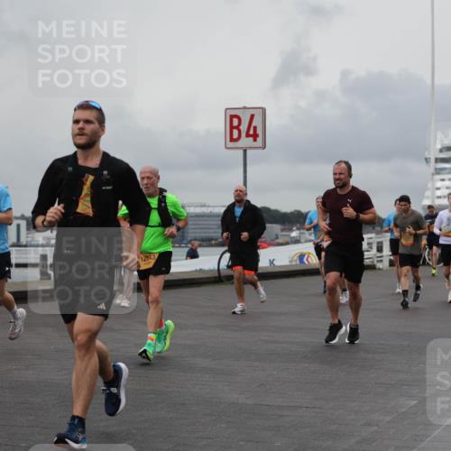 13.09.2026 - Kiel Lauf Andreas Tolksdorf http://msf.ph/oto/10461579 13.09.2026 12:02:11 Kiellinie 12524, 93, 12643, 4 meine-sportfotos.de