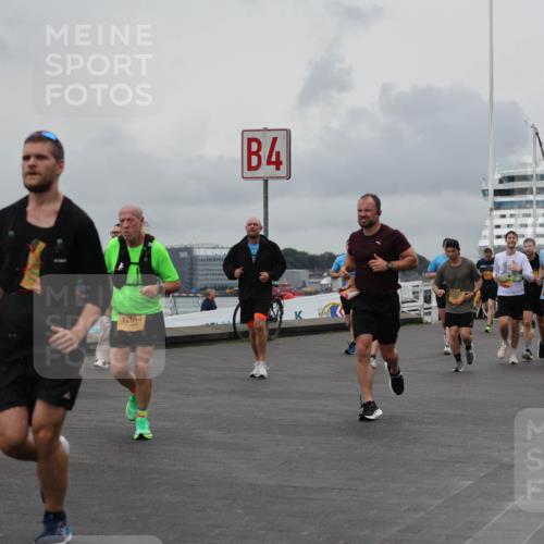 13.09.2026 - Kiel Lauf Andreas Tolksdorf http://msf.ph/oto/10461583 13.09.2026 12:02:11 Kiellinie 7393, 12643, 4 meine-sportfotos.de