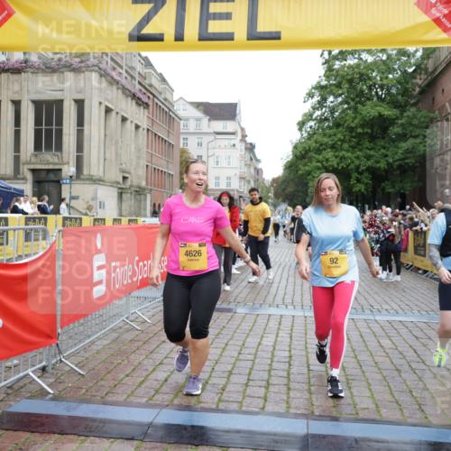 13.09.2026 - Kiel Lauf Yannick Fuchs http://msf.ph/oto/10461584 13.09.2026 09:53:44 Ziel 92, 852, 2657, 2691, 2748, 4144, 4626, 5988, 6254, 8502, 11872, 12390, 761, 802, 1417, 1499, 1718, 2058, 2886, 2948, 2978, 4920, 5779, 5789, 6180, 7140, 7143, 7185, 7429, 7541, 7552, 8260, 8353, 9568, 10275, 10495, 10929, 11059, 11073, 11312, 12284, 12493, 200, 2953, 3703, 4277, 4539, 4762, 4803, 4988, 5670, 5695, 7194, 7458, 8041, 8044, 8473, 9057, 9446, 9516, 10535, 11100, 175, 2399, 7140, 7226, 7495, 9707, 10275 meine-sportfotos.de