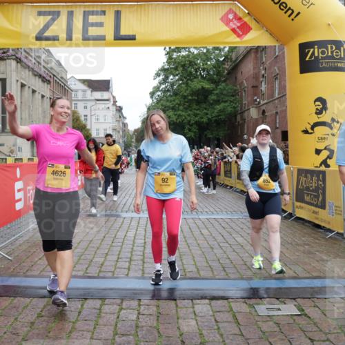 13.09.2026 - Kiel Lauf Yannick Fuchs http://msf.ph/oto/10461599 13.09.2026 09:53:44 Ziel 92, 852, 2657, 2691, 2748, 4144, 4626, 5988, 6254, 8502, 11872, 12390, 761, 802, 1417, 1499, 1718, 2058, 2886, 2948, 2978, 4920, 5779, 5789, 6180, 7140, 7143, 7185, 7429, 7541, 7552, 8260, 8353, 9568, 10275, 10495, 10929, 11059, 11073, 11312, 12284, 12493, 200, 2953, 3703, 4277, 4539, 4762, 4803, 4988, 5670, 5695, 7194, 7458, 8041, 8044, 8473, 9057, 9446, 9516, 10535, 11100, 175, 2399, 7140, 7226, 7495, 9707, 10275 meine-sportfotos.de