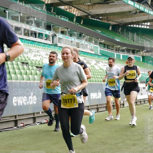 13.09.2026 - 21. swb-Marathon Bremen Michael Burmester http://msf.ph/oto/10461607 13.09.2026 10:34:30 Laufen im Stadion 10018, 10078, 10093, 10144, 10147, 10157, 10166, 10177, 10184, 10185, 10211, 10236, 10240, 10254, 10297, 10355, 10356, 10367, 10368, 10369, 10374, 10394, 10408, 10415, 10423, 10427, 10428, 10460, 10485, 10494, 10528, 10530, 10559, 10578, 10604, 10639, 10668, 10669, 10673, 10677, 10687, 10691, 10699, 10700, 10715, 10745, 10749, 10750, 10772, 10787, 10788, 10794, 10809, 10828, 10857, 10914, 10928, 11126, 11162, 11343, 11803, 11965, 10146, 10222 meine-sportfotos.de
