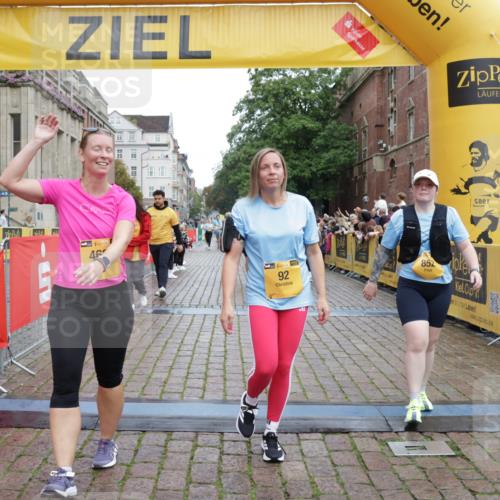 13.09.2026 - Kiel Lauf Yannick Fuchs http://msf.ph/oto/10461620 13.09.2026 09:53:45 Ziel 92, 852, 2657, 2691, 2748, 4144, 4626, 5988, 6254, 8502, 9057, 11872, 12390, 761, 802, 1417, 1499, 1718, 2058, 2886, 2948, 2978, 4920, 5779, 5789, 5988, 6180, 7143, 7185, 7429, 7541, 7552, 8260, 8353, 9568, 10275, 10495, 10929, 11059, 11073, 11312, 12284, 12493, 200, 2953, 3702, 3703, 4277, 4539, 4762, 4803, 4988, 5670, 5695, 7194, 7458, 8041, 8044, 8473, 9446, 9516, 10535, 11100, 175, 2399, 7140, 7495, 10275 meine-sportfotos.de