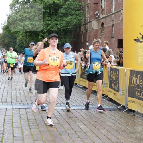 13.09.2026 - Kiel Lauf Yannick Fuchs http://msf.ph/oto/10461659 13.09.2026 09:53:47 Ziel 92, 200, 852, 2657, 2691, 2748, 4144, 4539, 4626, 4762, 4803, 6254, 8041, 8502, 9057, 10535, 11872, 12390, 761, 802, 1417, 1499, 1718, 2058, 2886, 2948, 2978, 4920, 5779, 5789, 5988, 6180, 7143, 7185, 7429, 7541, 7552, 8260, 8353, 9568, 10495, 10929, 11059, 11073, 11312, 12284, 12493, 2815, 2953, 3702, 3703, 4277, 4988, 5670, 5695, 7194, 7458, 8044, 8473, 9446, 9516, 11100, 2399, 7140, 7495, 10275, 11312 meine-sportfotos.de