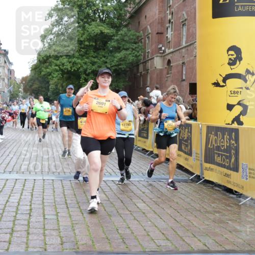 13.09.2026 - Kiel Lauf Yannick Fuchs http://msf.ph/oto/10461668 13.09.2026 09:53:47 Ziel 92, 200, 852, 2657, 2691, 2748, 4144, 4539, 4626, 4762, 4803, 6254, 8041, 8502, 9057, 10535, 11872, 12390, 761, 802, 1417, 1499, 1718, 2058, 2886, 2948, 2978, 4920, 5779, 5789, 5988, 6180, 7143, 7185, 7429, 7541, 7552, 8260, 8353, 9568, 10495, 10929, 11059, 11073, 11312, 12284, 12493, 2815, 2953, 3702, 3703, 4277, 4988, 5670, 5695, 7194, 7458, 8044, 8473, 9446, 9516, 11100, 2399, 7140, 7495, 10275, 11312 meine-sportfotos.de