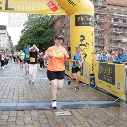 13.09.2026 - Kiel Lauf Yannick Fuchs http://msf.ph/oto/10461685 13.09.2026 09:53:48 Ziel 92, 200, 852, 2657, 2691, 2748, 2953, 4144, 4539, 4626, 4762, 4803, 5695, 6254, 7194, 8041, 8044, 8473, 8502, 9057, 9516, 10535, 11872, 12390, 761, 802, 1417, 1499, 1718, 2058, 2886, 2948, 2978, 4920, 5779, 5789, 5988, 6180, 6254, 7143, 7185, 7429, 7541, 7552, 8260, 8353, 8502, 9568, 10495, 10929, 11059, 11073, 11312, 12284, 12493, 2815, 3148, 3702, 3703, 4277, 4988, 5670, 7458, 9446, 11100, 2399, 7140, 7495, 10275, 11312 meine-sportfotos.de