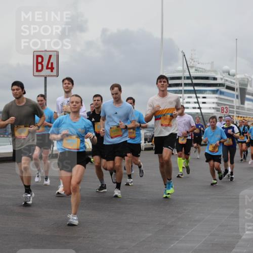 13.09.2026 - Kiel Lauf Andreas Tolksdorf http://msf.ph/oto/10461706 13.09.2026 12:02:15 Kiellinie 4, 6042, 0402, 5934, 3 meine-sportfotos.de